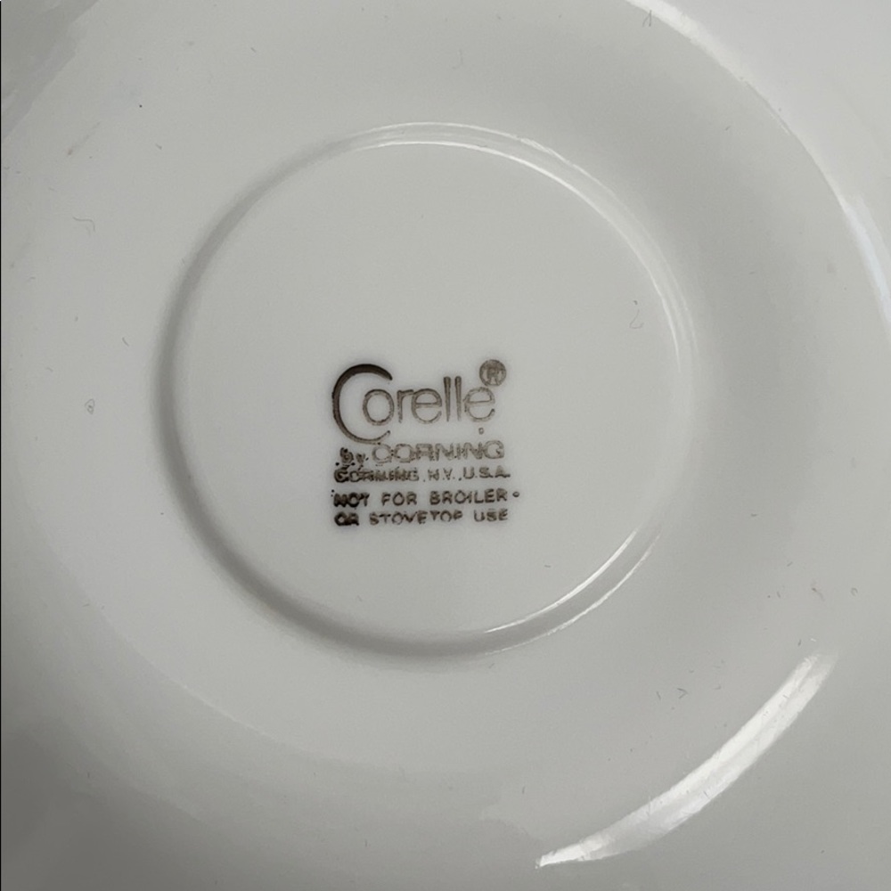 Pyrex Tea cup set - Picture 6 of 8